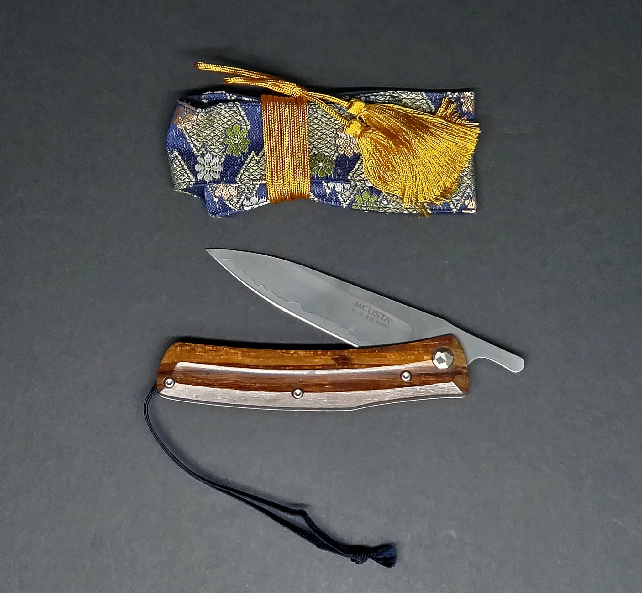 MCUSTA | Friction Folder| Ironwood